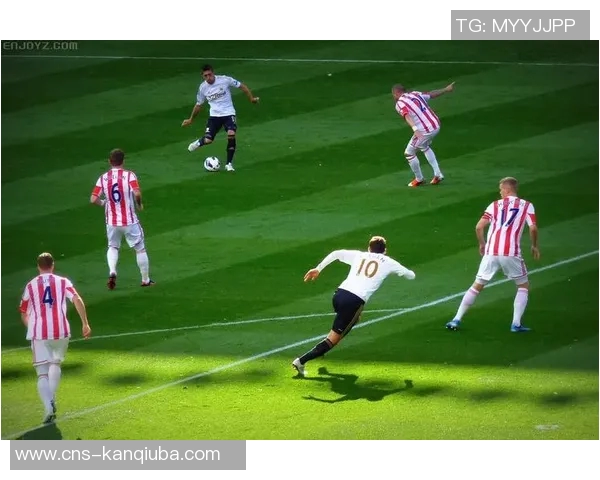 提升足球技能的全方位视频教学指南助你成为场上明星 提升足球技能的全方位视频教学指南助你成为场上明星