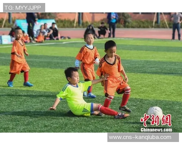 科学足球训练计划表助力提升球技与体能全面发展 科学足球训练计划表助力提升球技与体能全面发展